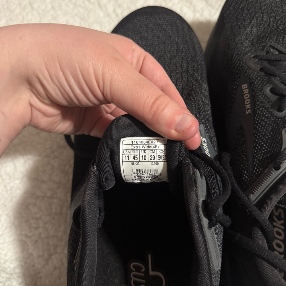 Brooks Running Shoes - Size 11 - Picture 5 of 7